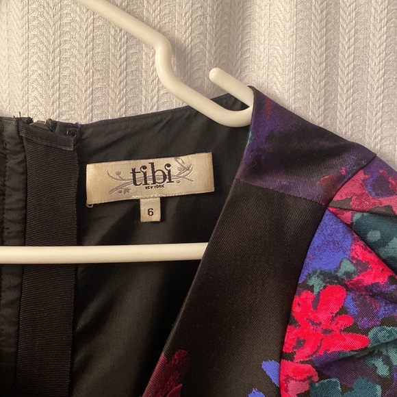 Tibi Floral Dress - Picture 4 of 9